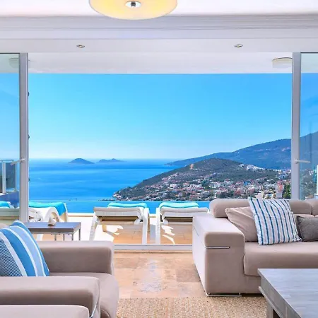 Luxury 5 Bedroom Seaview With Private Heated Pool *