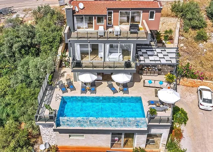 Luxury 5 Bedroom Seaview With Private Heated Pool