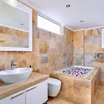 Luxury 5 Bedroom Seaview With Private Heated Pool Vila Kalkan