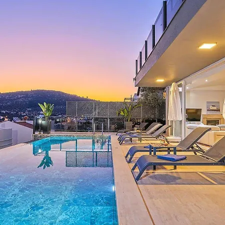 Luxury 5 Bedroom Seaview With Private Heated Pool * Καλκάν