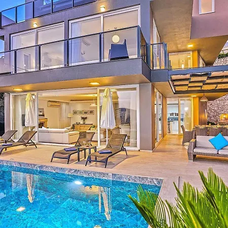 别墅 Luxury 5 Bedroom Seaview With Private Heated Pool 卡尔坎