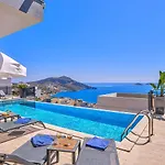 Luxury 5 Bedroom Seaview With Private Heated Pool Villa *